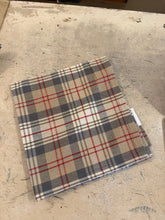 Load image into Gallery viewer, Clearance Cloth
