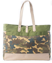 Load image into Gallery viewer, Rangers Day Weekender Bag
