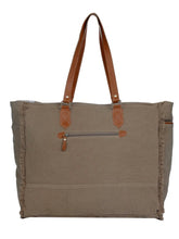 Load image into Gallery viewer, Auburn Weekender Bag
