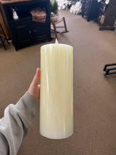 Load image into Gallery viewer, Cream Pillars
