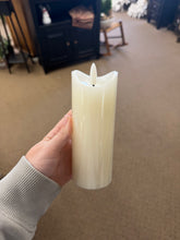 Load image into Gallery viewer, Cream Pillars
