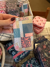 Load image into Gallery viewer, Manicure Kit
