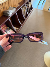 Load image into Gallery viewer, Sunglasses
