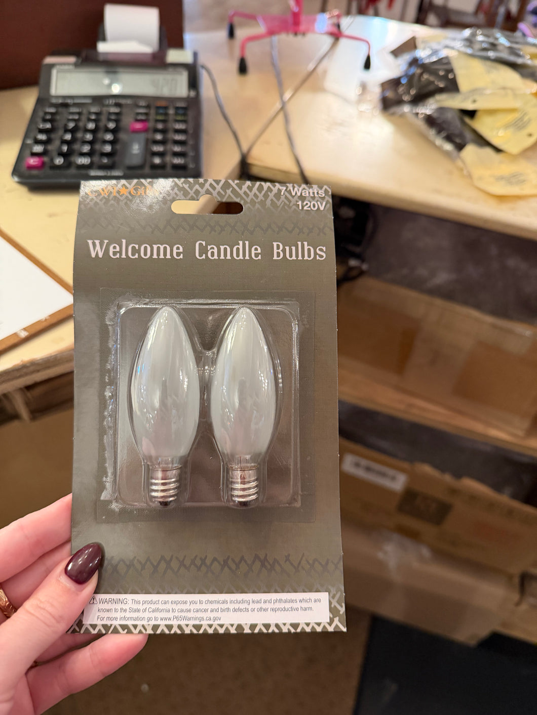 7w. Welcome frosted candle bulb