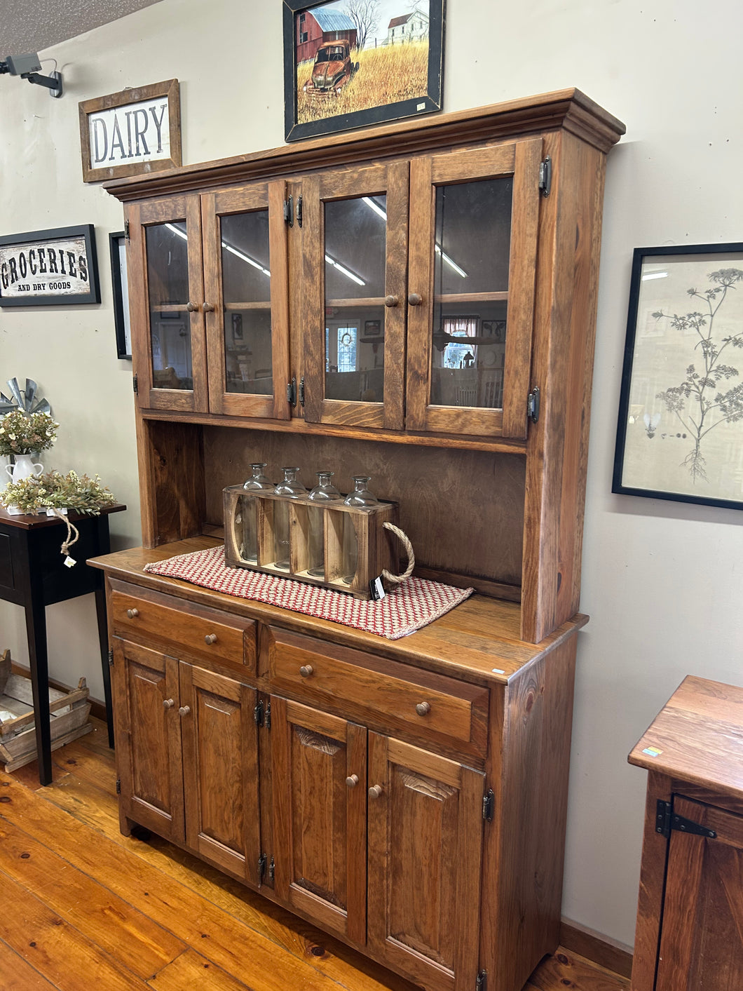 Stain Hutch