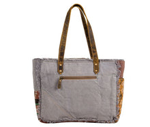 Load image into Gallery viewer, Rigaud Rail Express Crossbody Bag
