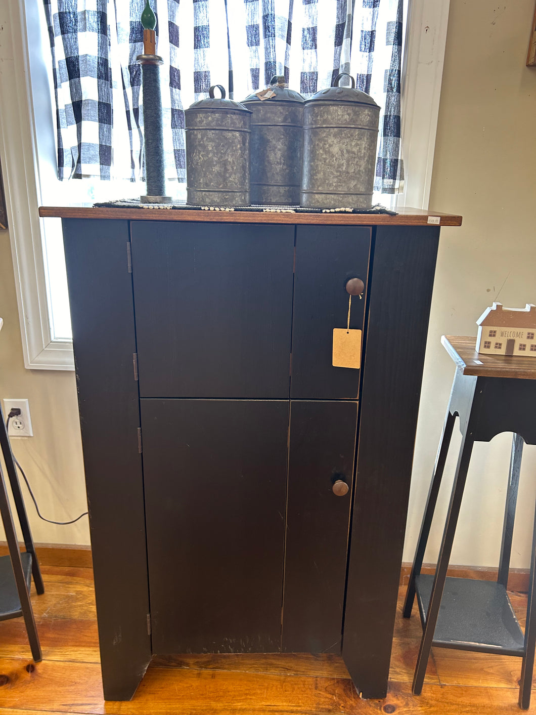 Black/Stain Linen Cabinet w/split door