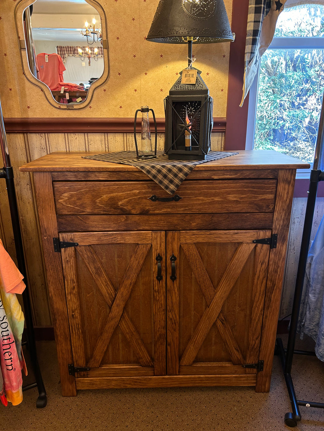 Early American Double Barn Door Cabinet w/ Drawer