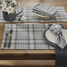Load image into Gallery viewer, Hartwick Linens
