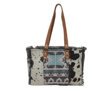 Load image into Gallery viewer, Isabela Tropez Small &amp; Crossbody Bag
